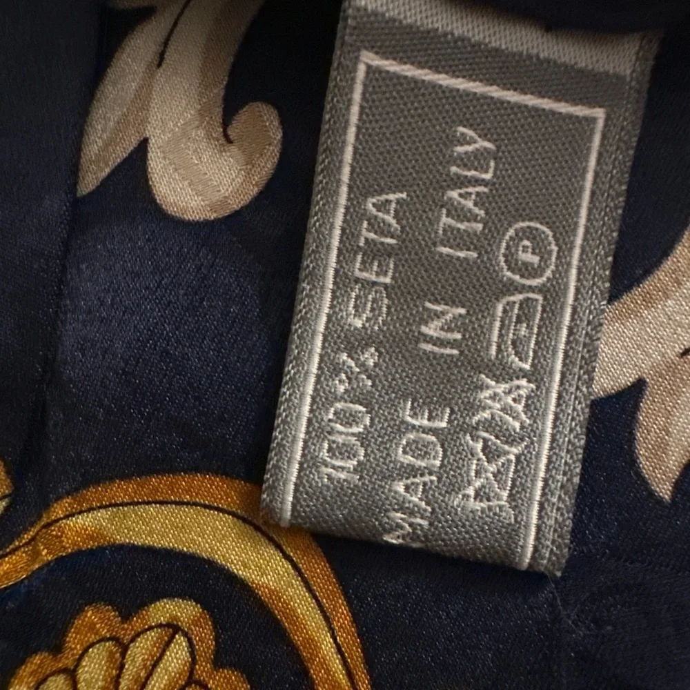 Enrico Coveri 100% Silk Scarf Navy Gold Baroque Floral Made in Italy 34 Vintage